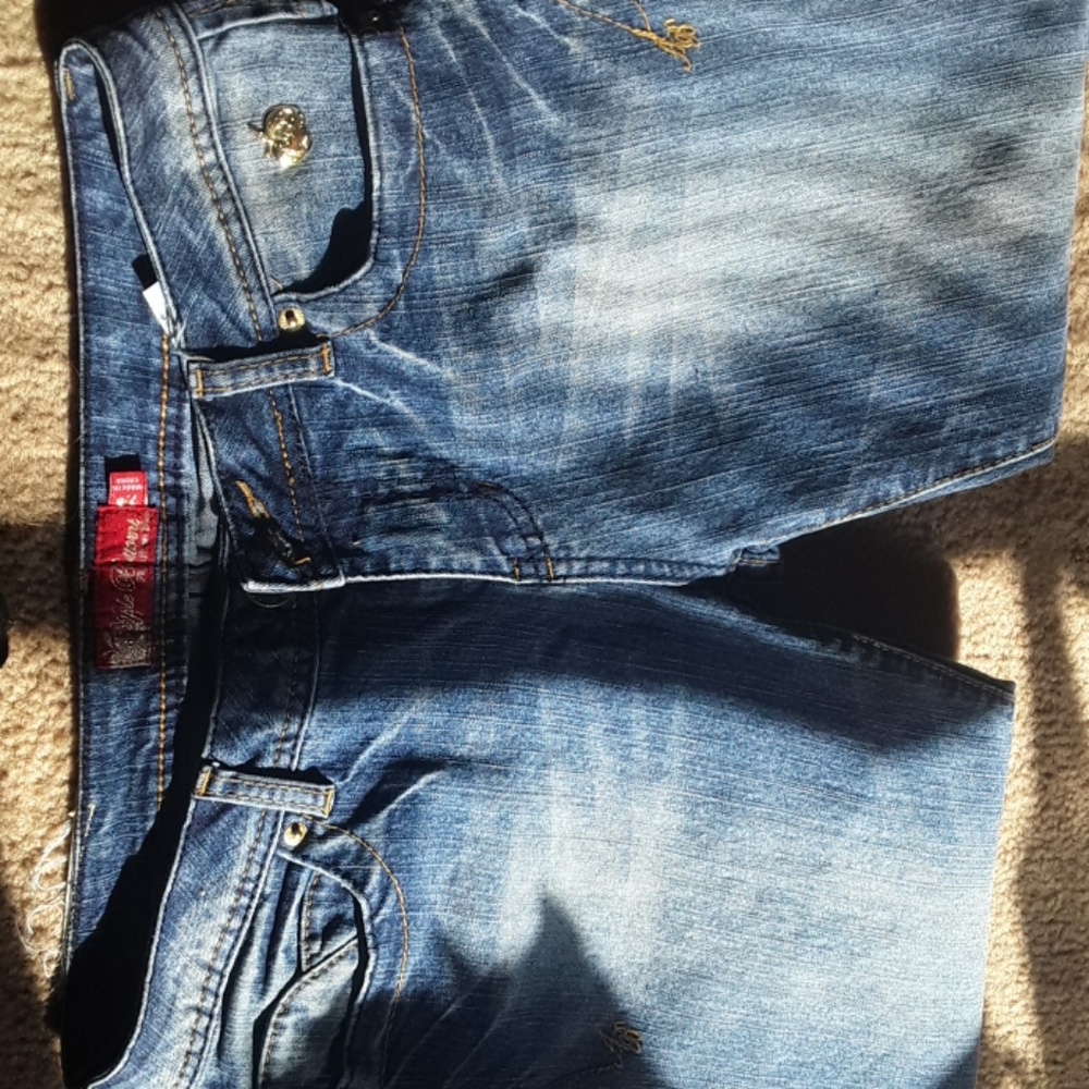 Apple bottoms jeans
